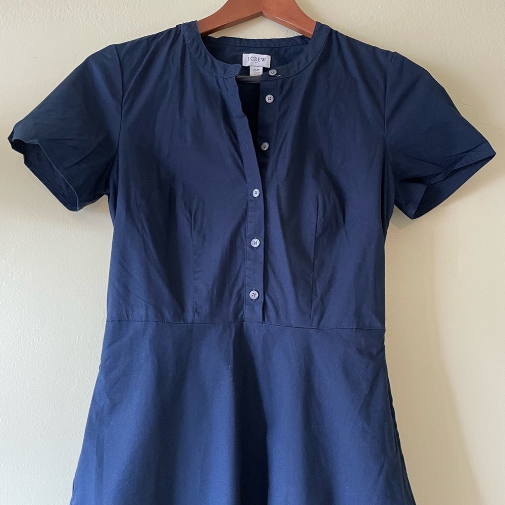 J Crew missionary navy blue dress! 00. Two front pockets. Simple, everyday dress